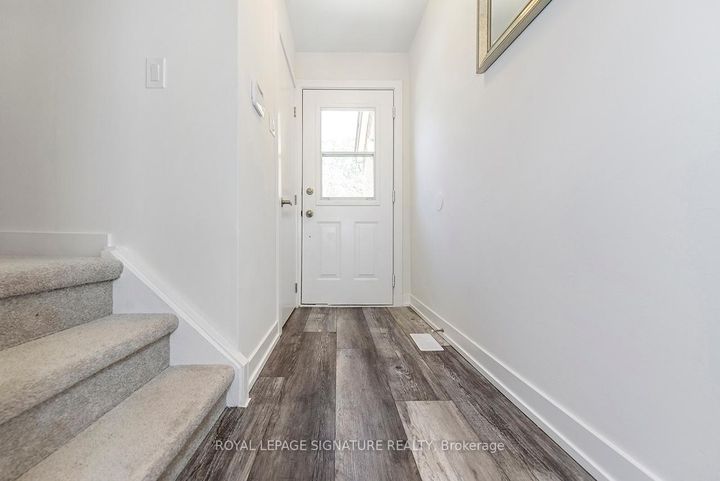 Photo 1 at 21 - 1444 Upper Ottawa Street, Templemead, Hamilton