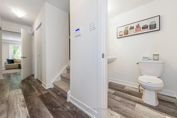 Photo 2 at 21 - 1444 Upper Ottawa Street, Templemead, Hamilton