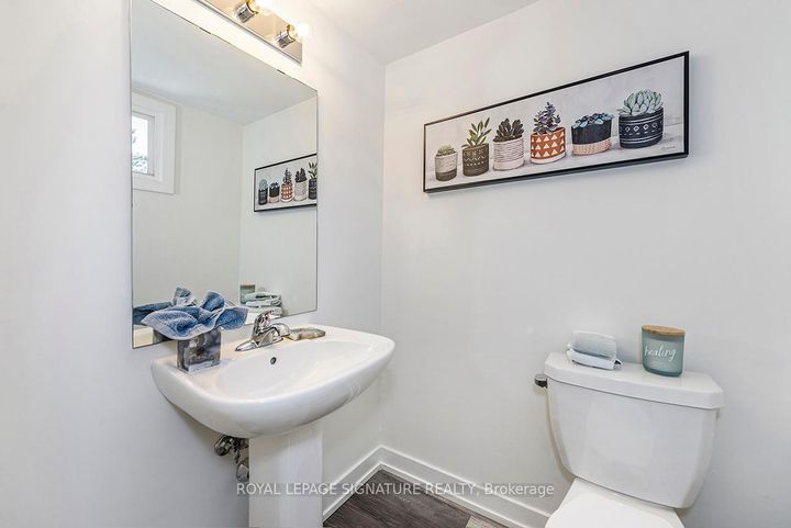 Photo 3 at 21 - 1444 Upper Ottawa Street, Templemead, Hamilton