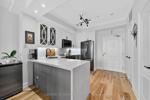 Photo 3 at 316 - 3531 Lake Shore Boulevard W, Long Branch, Toronto
