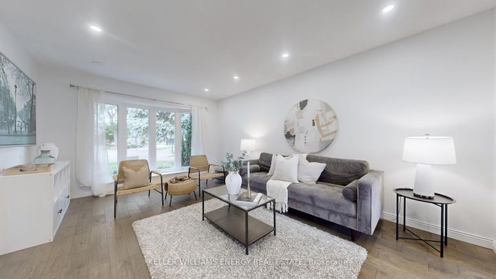Photo 1 at 29 Fry Court, Markham Village, Markham