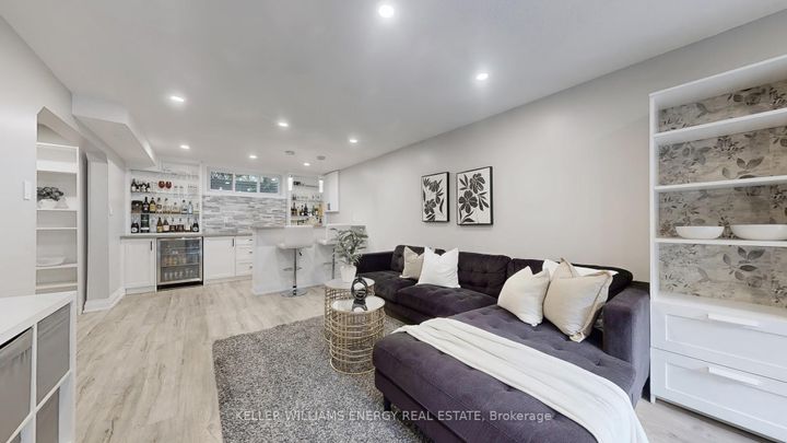 Photo 32 at 29 Fry Court, Markham Village, Markham
