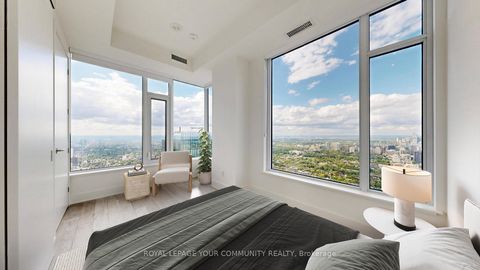 Photo 10 at 6002 - 11 Yorkville Avenue, Annex, Toronto