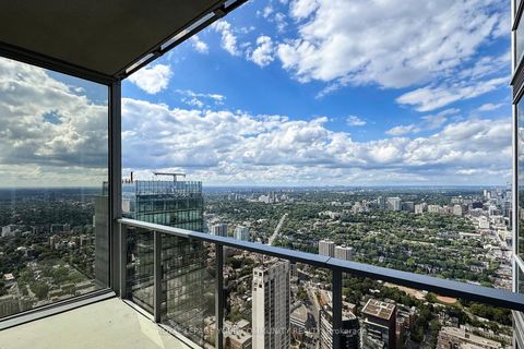 Photo 15 at 6002 - 11 Yorkville Avenue, Annex, Toronto