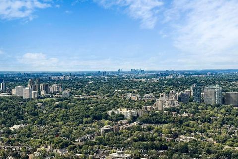 Photo 17 at 6002 - 11 Yorkville Avenue, Annex, Toronto