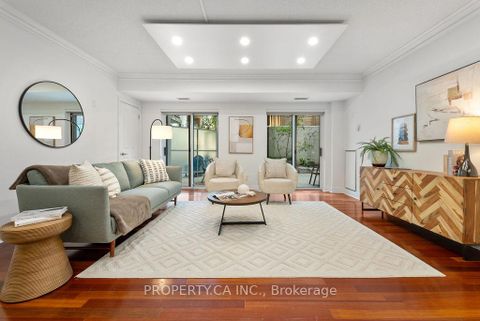 Photo 2 at 101 - 1801 Bayview Avenue, Leaside, Toronto