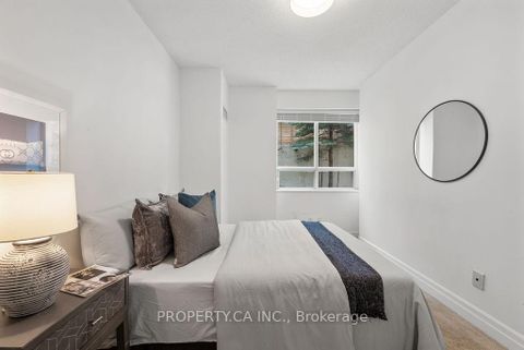 Photo 25 at 101 - 1801 Bayview Avenue, Leaside, Toronto