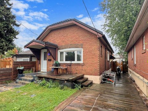Photo 1 at 15 Victoria Avenue E, Weston, Toronto