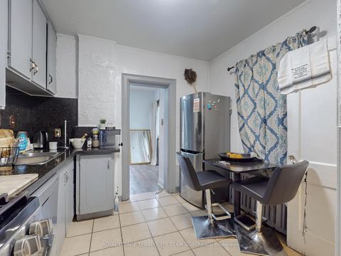 Photo 12 at 15 Victoria Avenue E, Weston, Toronto