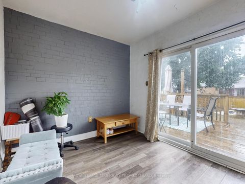 Photo 14 at 15 Victoria Avenue E, Weston, Toronto