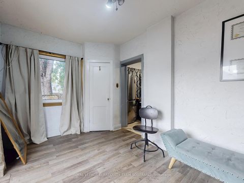 Photo 15 at 15 Victoria Avenue E, Weston, Toronto