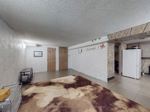 Photo 26 at 15 Victoria Avenue E, Weston, Toronto