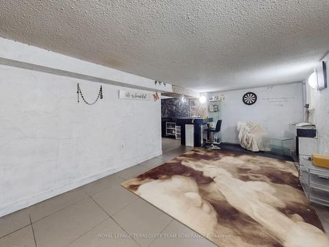 Photo 27 at 15 Victoria Avenue E, Weston, Toronto
