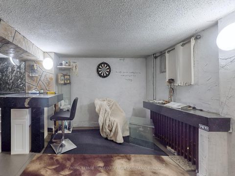 Photo 28 at 15 Victoria Avenue E, Weston, Toronto
