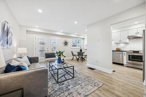 Photo 7 at 137 - 1520 Lancaster Drive, FA Falgarwood, Oakville