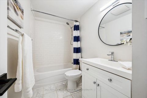 Photo 20 at 137 - 1520 Lancaster Drive, FA Falgarwood, Oakville