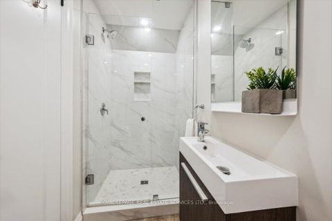 Photo 23 at 137 - 1520 Lancaster Drive, FA Falgarwood, Oakville