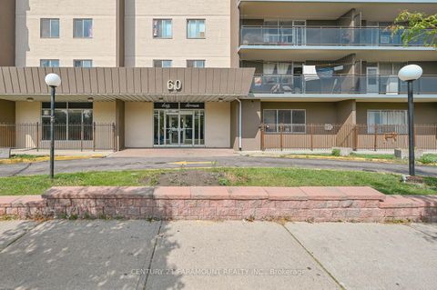 Photo 5 at 207 - 60 Stevenson Road, Jamestown, Toronto