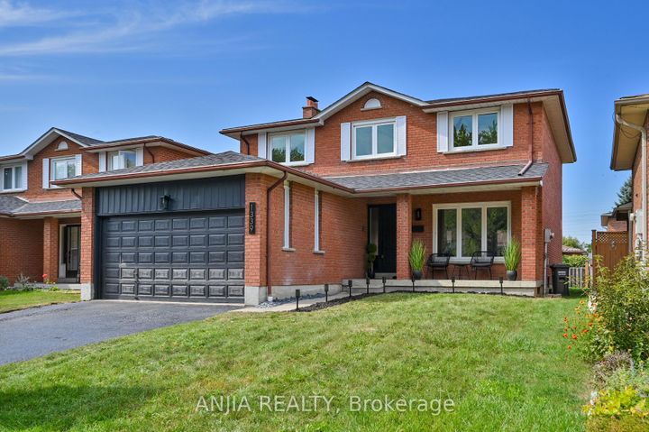 Photo 1 at 1339 Willowbank Trail, Rathwood, Mississauga