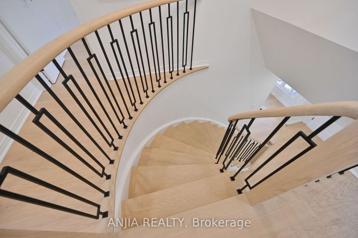 Photo 17 at 1339 Willowbank Trail, Rathwood, Mississauga