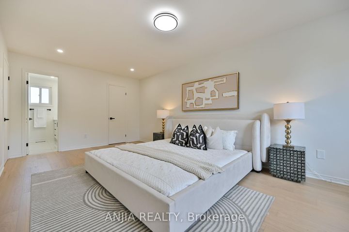 Photo 19 at 1339 Willowbank Trail, Rathwood, Mississauga