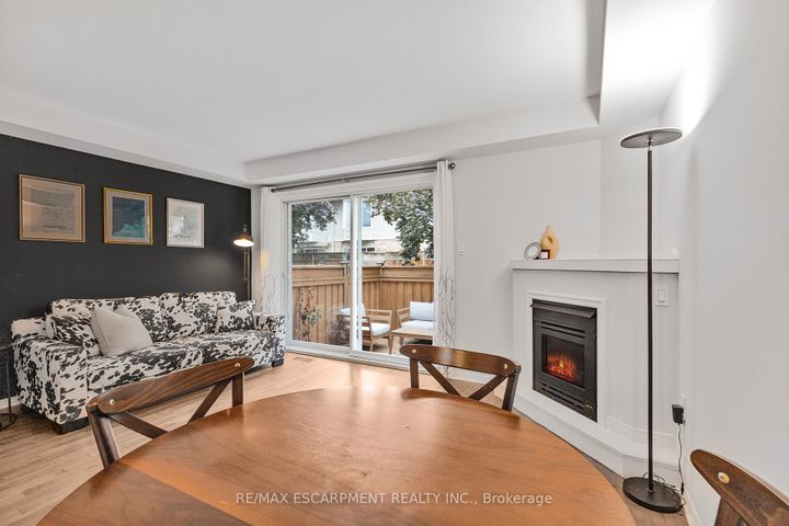 Photo 8 at 5 - 2015 Cleaver Avenue, Headon, Burlington