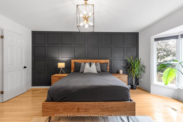 Photo 16 at 5 - 2015 Cleaver Avenue, Headon, Burlington
