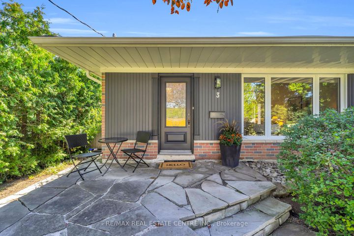 Photo 5 at 3 Stockman Crescent, Georgetown, Halton Hills