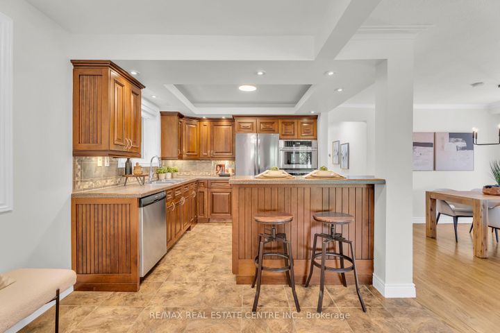Photo 9 at 3 Stockman Crescent, Georgetown, Halton Hills