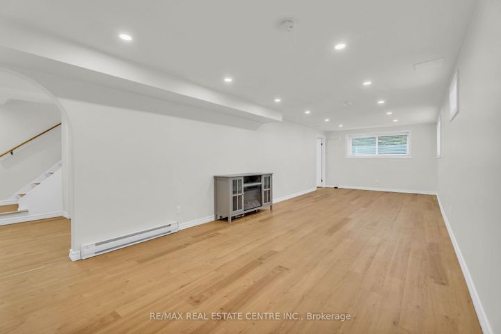 Photo 35 at 3 Stockman Crescent, Georgetown, Halton Hills