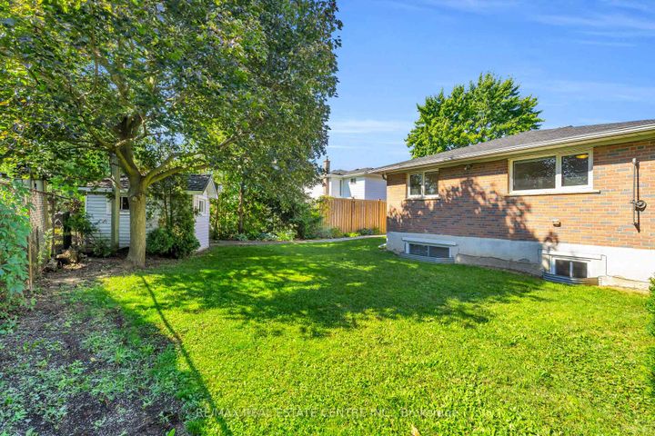 Photo 44 at 3 Stockman Crescent, Georgetown, Halton Hills