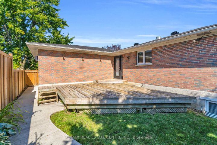 Photo 47 at 3 Stockman Crescent, Georgetown, Halton Hills