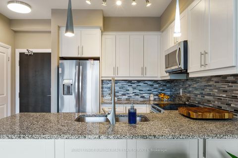 Photo 10 at 306 - 272 Georgian Drive, RO River Oaks, Oakville