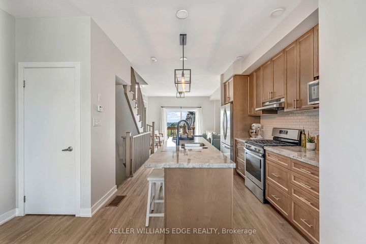 Photo 7 at 19 Mulhollard Lane, Ancaster, Hamilton