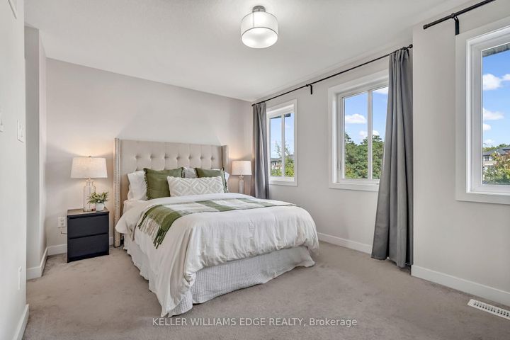Photo 21 at 19 Mulhollard Lane, Ancaster, Hamilton