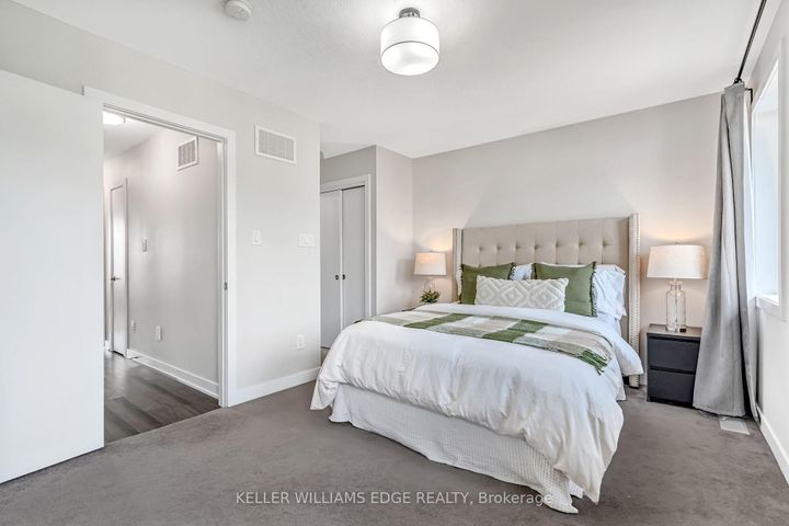 Photo 22 at 19 Mulhollard Lane, Ancaster, Hamilton