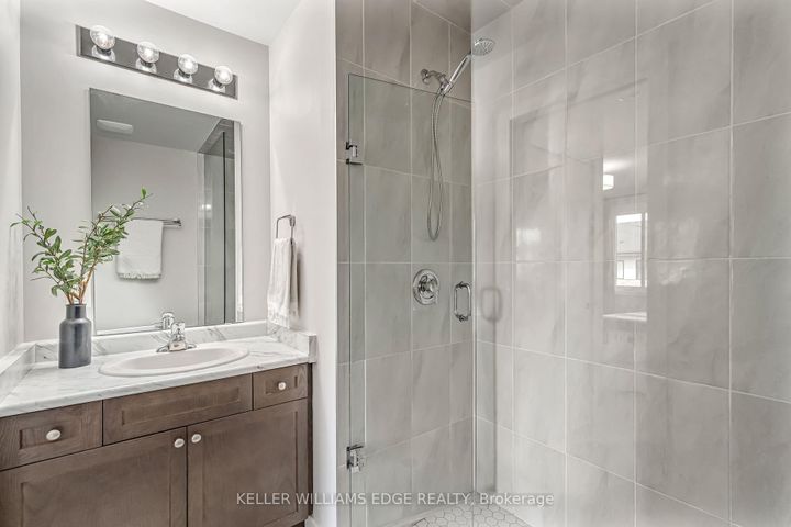 Photo 26 at 19 Mulhollard Lane, Ancaster, Hamilton