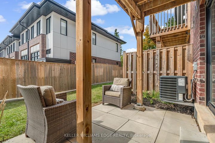 Photo 35 at 19 Mulhollard Lane, Ancaster, Hamilton