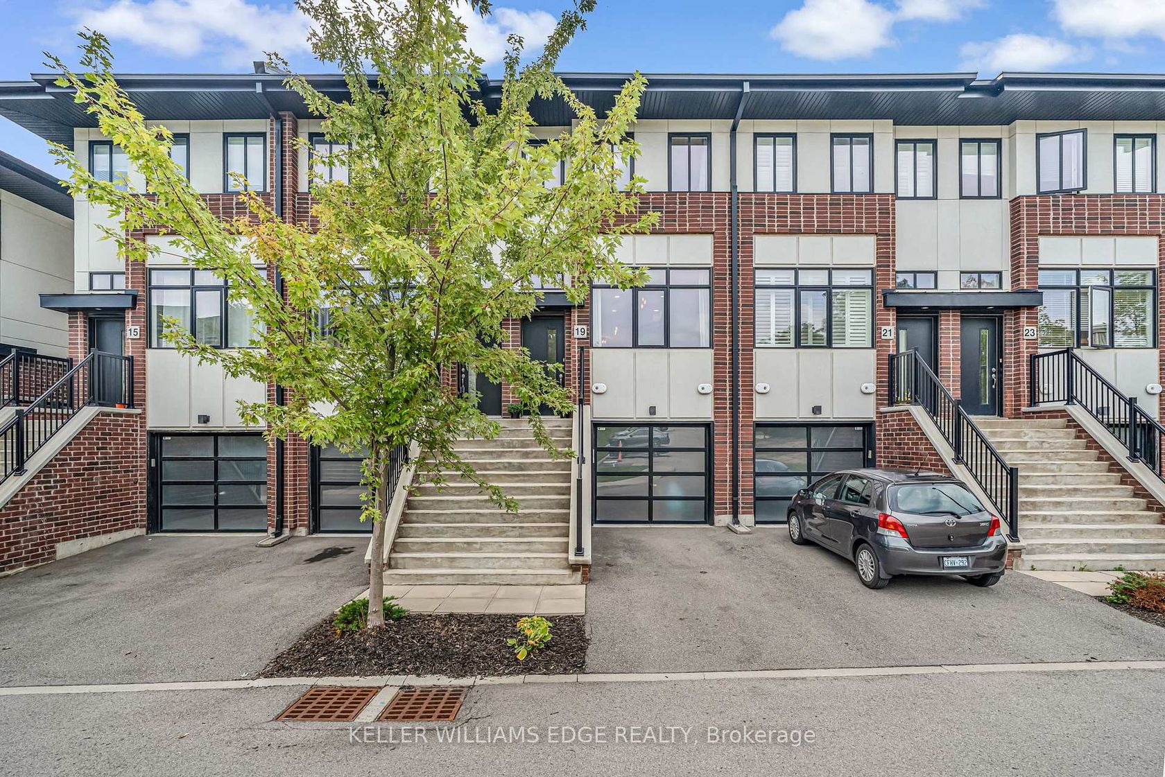 19 Mulhollard Lane, Ancaster, Hamilton 2