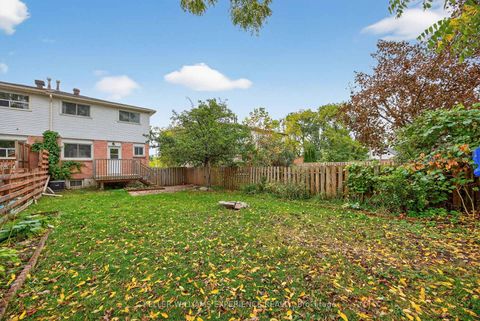 Photo 37 at 79 CARLTON Road, Cundles East, Barrie