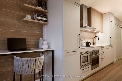 Photo 4 at 336 - 1050 Eastern Avenue, The Beaches, Toronto