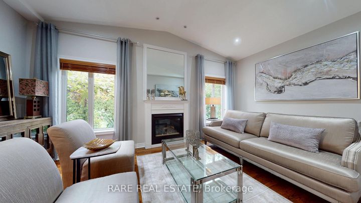 Photo 15 at 68 Kirkbride Crescent, Maple, Vaughan