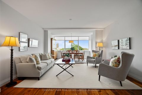 Photo 8 at 720 - 1 Benvenuto Place, Casa Loma, Toronto