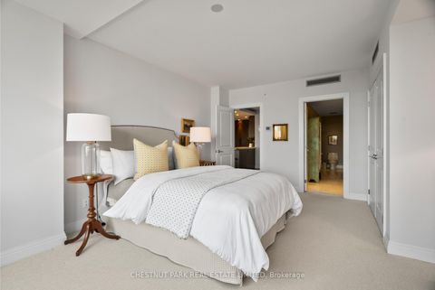 Photo 15 at 720 - 1 Benvenuto Place, Casa Loma, Toronto
