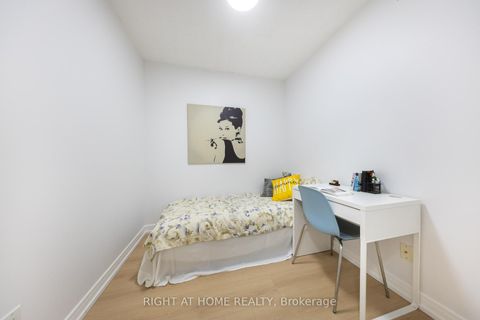 Photo 3 at 2216 - 31 Bales Avenue, Willowdale East, Toronto