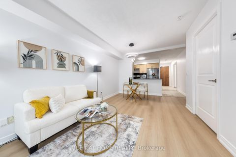 Photo 13 at 2216 - 31 Bales Avenue, Willowdale East, Toronto