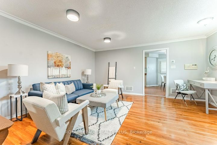 Photo 17 at 69 - 6830 Meadowvale Town Centre, Meadowvale, Mississauga