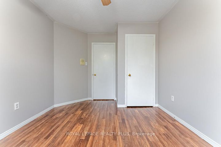 Photo 24 at 69 - 6830 Meadowvale Town Centre, Meadowvale, Mississauga