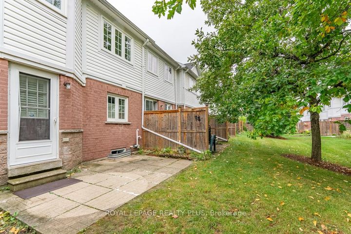 Photo 30 at 69 - 6830 Meadowvale Town Centre, Meadowvale, Mississauga