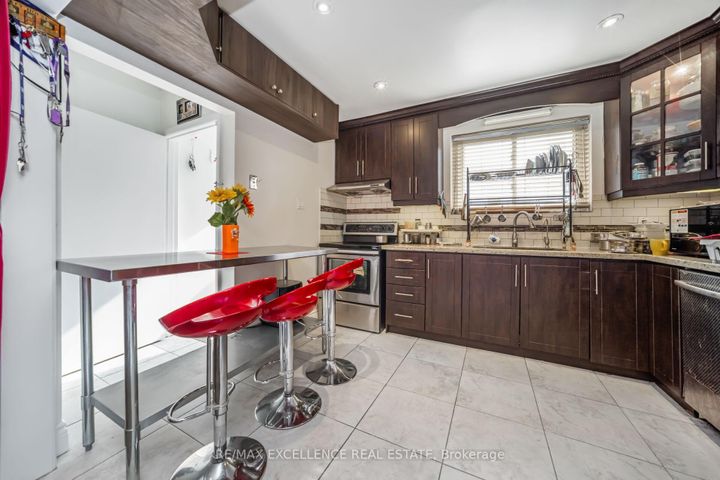 Photo 11 at 43 Porchester Drive, Woburn, Toronto